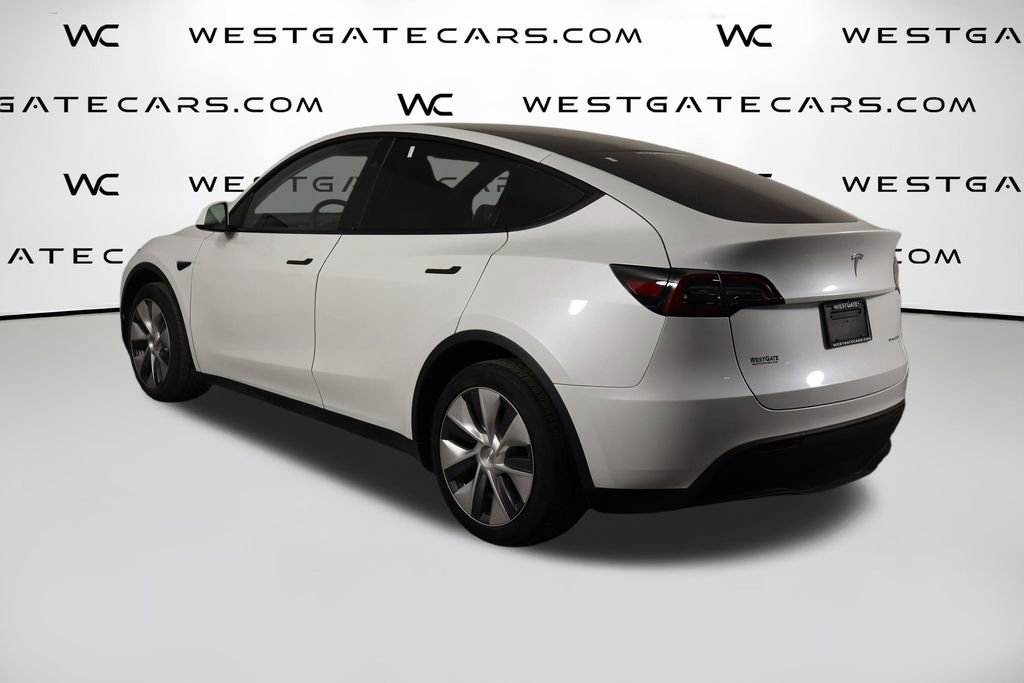 Used 2023 Tesla Model Y Long Range AWD/4WD image 44