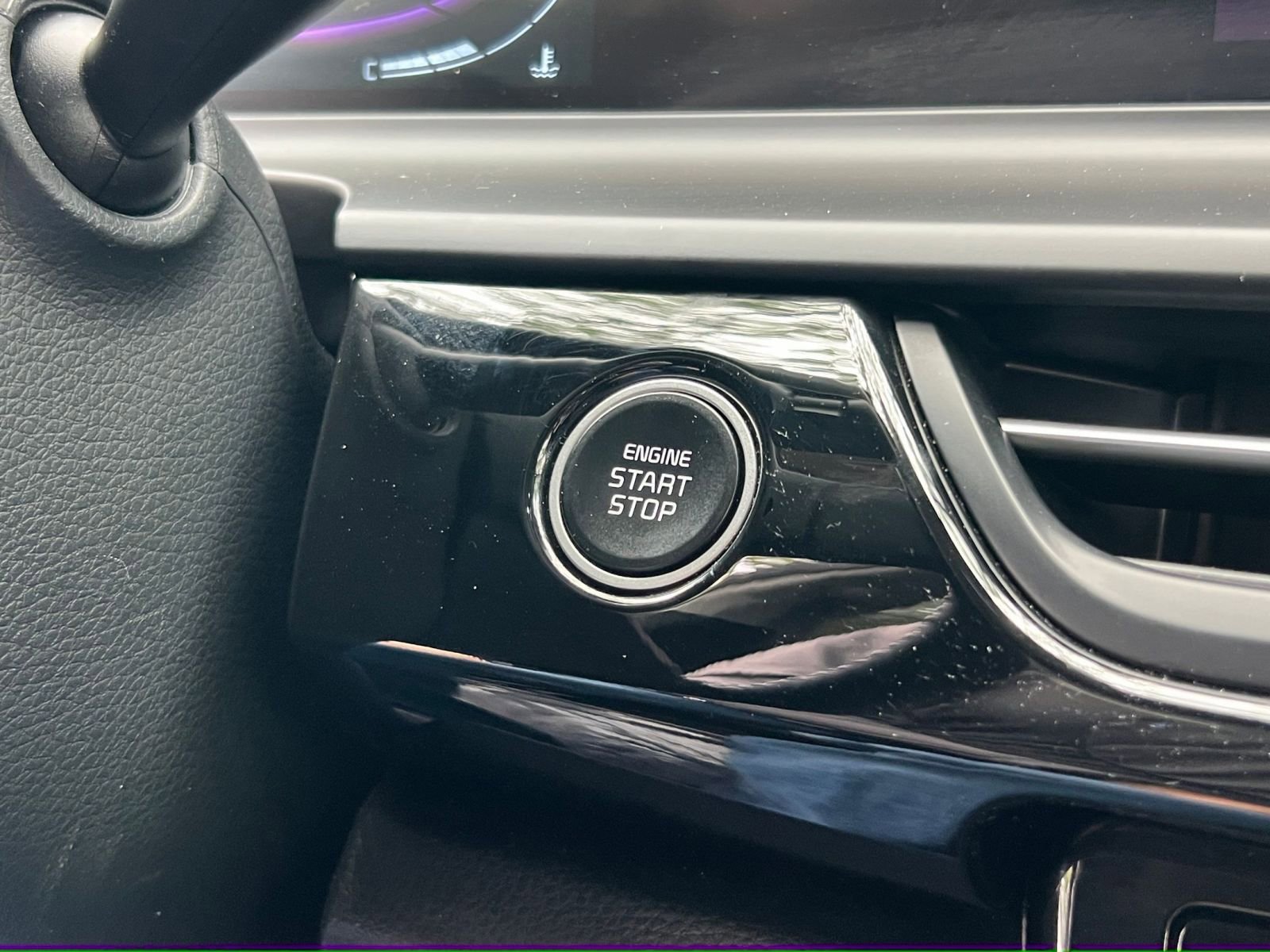Used 2025 Kia Seltos S image 23