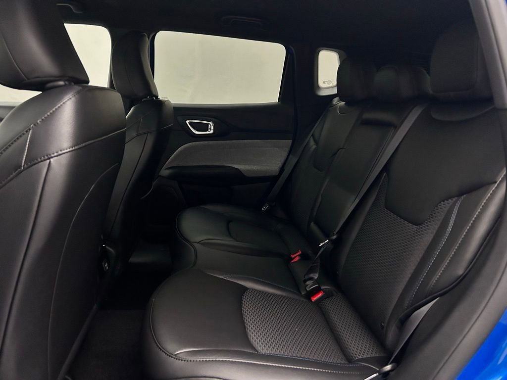 New 2026 Jeep Compass Latitude image 14