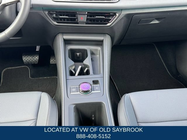 Certified 2025 Volkswagen Tiguan SE AWD/4WD image 15