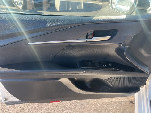 Used 2025 Toyota Camry LE image 23