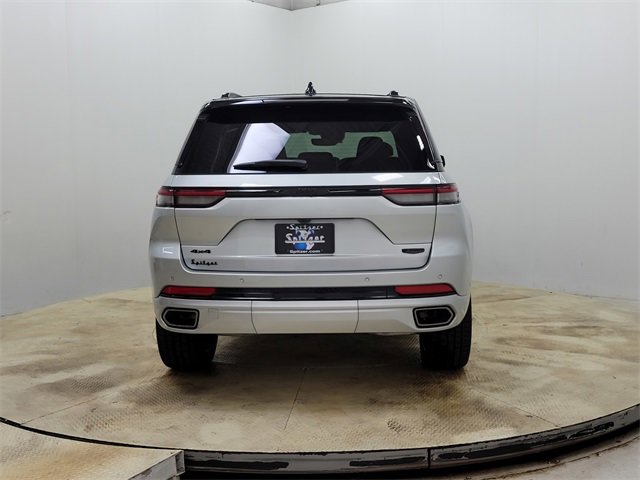 New 2025 Jeep Grand Cherokee Summit image 6