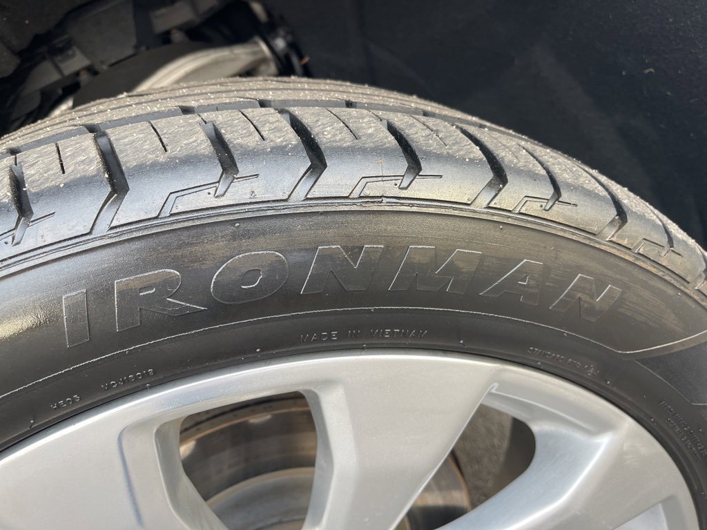 Used 2019 Chevrolet Silverado 1500 High Country w/ Technology Package image 36