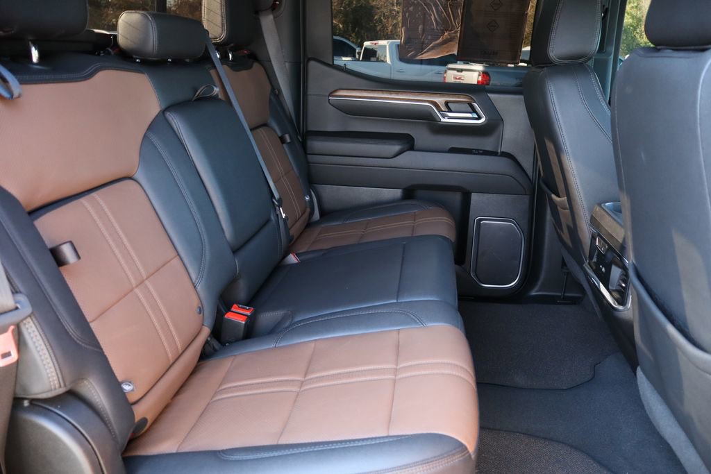 Used 2023 Chevrolet Silverado 1500 High Country w/ Z71 Off-Road Package image 25