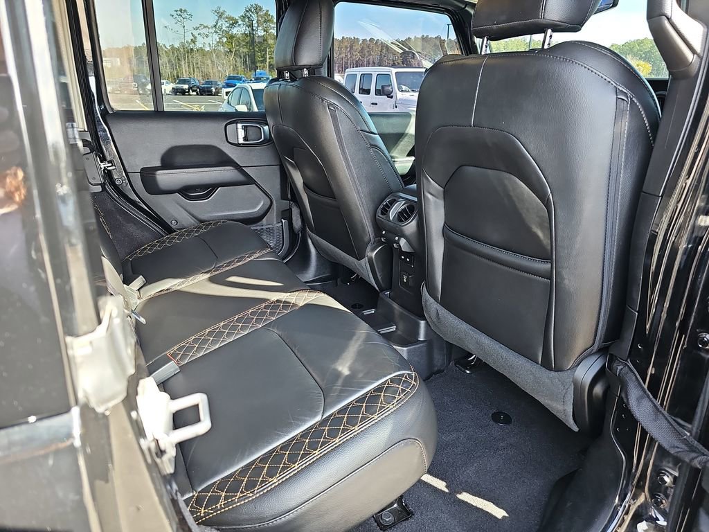 Used 2023 Jeep Wrangler Altitude image 14