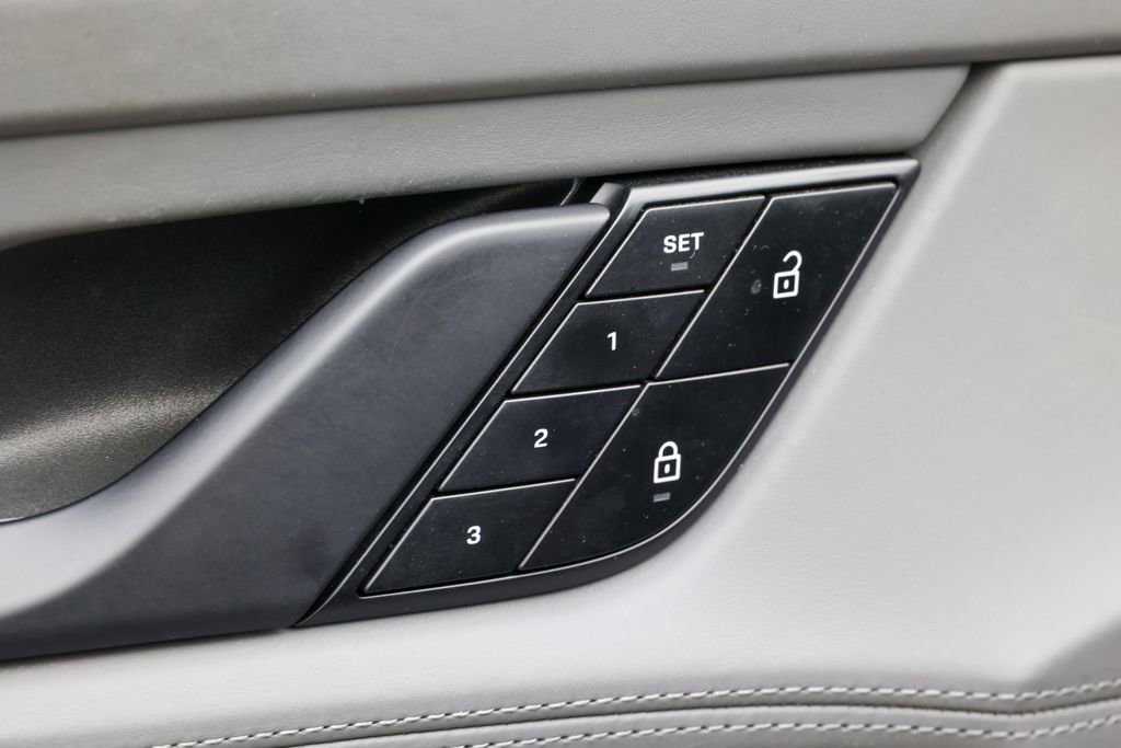 Certified 2022 Porsche Taycan GTS image 20