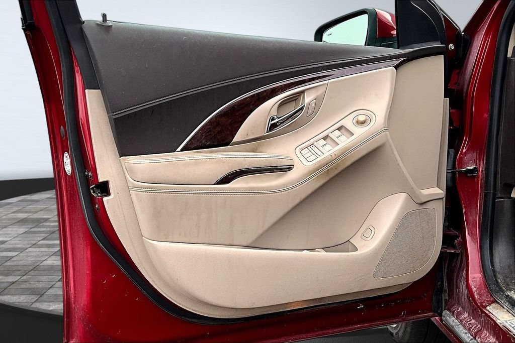 Used 2014 Buick LaCrosse Leather w/ Driver Confidence Package FWD image 17