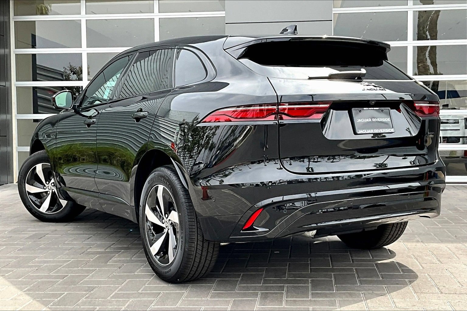 New 2026 Jaguar F-PACE R-Dynamic S AWD/4WD image 3