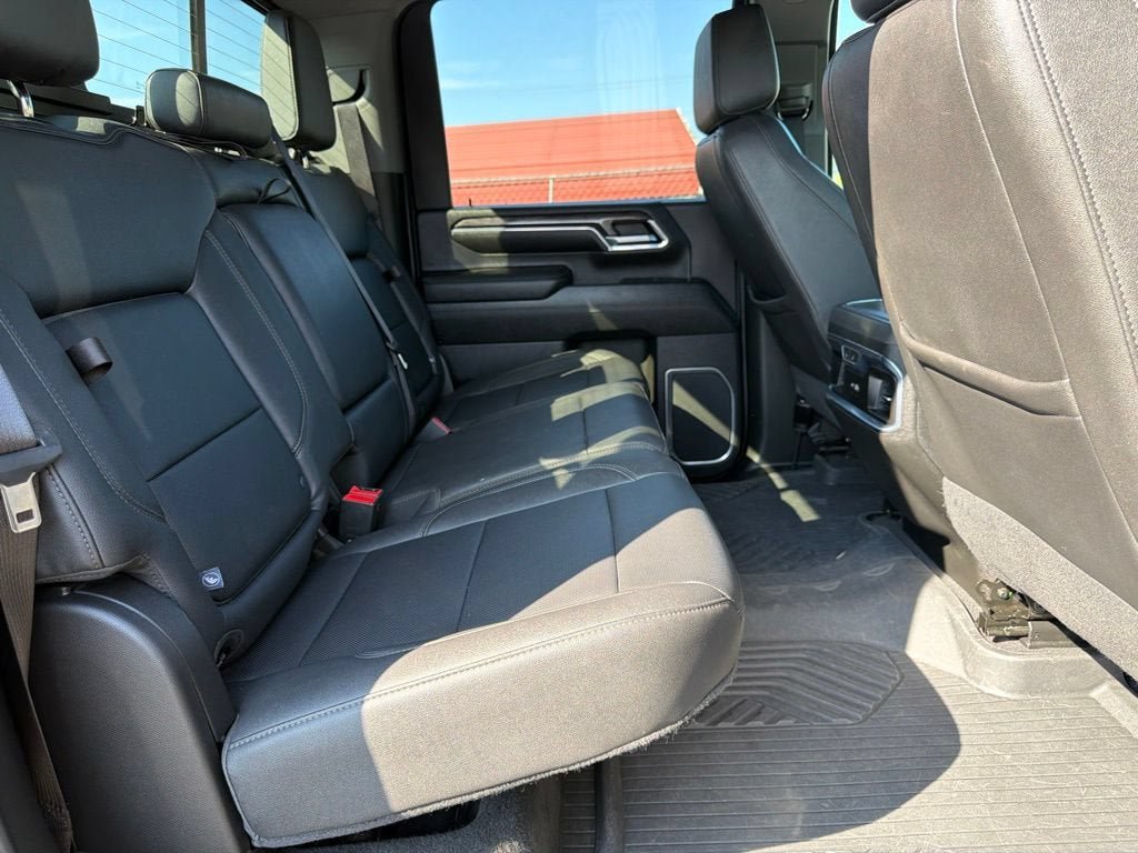 Used 2024 Chevrolet Silverado 3500 LTZ w/ LTZ Plus Package AWD/4WD image 24
