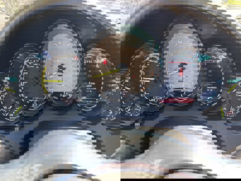 Used 2017 Porsche Cayenne S image 40