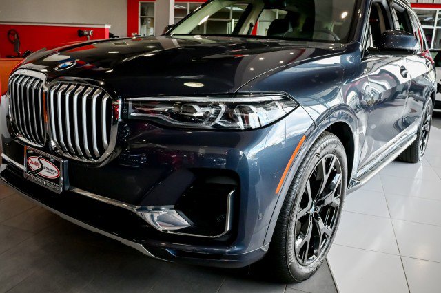 Used 2022 BMW X7 xDrive40i w/ Premium Package image 8