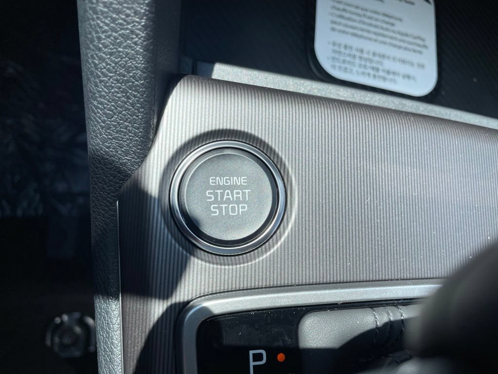 New 2026 Kia Sportage EX FWD image 23