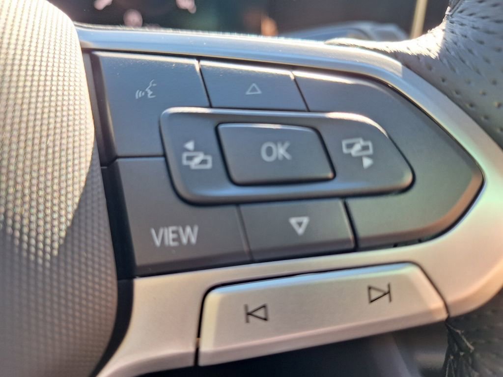 New 2026 Volkswagen Tiguan SE R-Line image 14