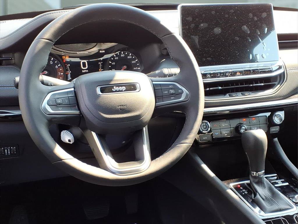New 2026 Jeep Compass Latitude AWD/4WD image 9