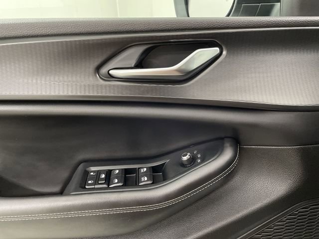 Used 2024 Jeep Grand Cherokee Laredo image 22