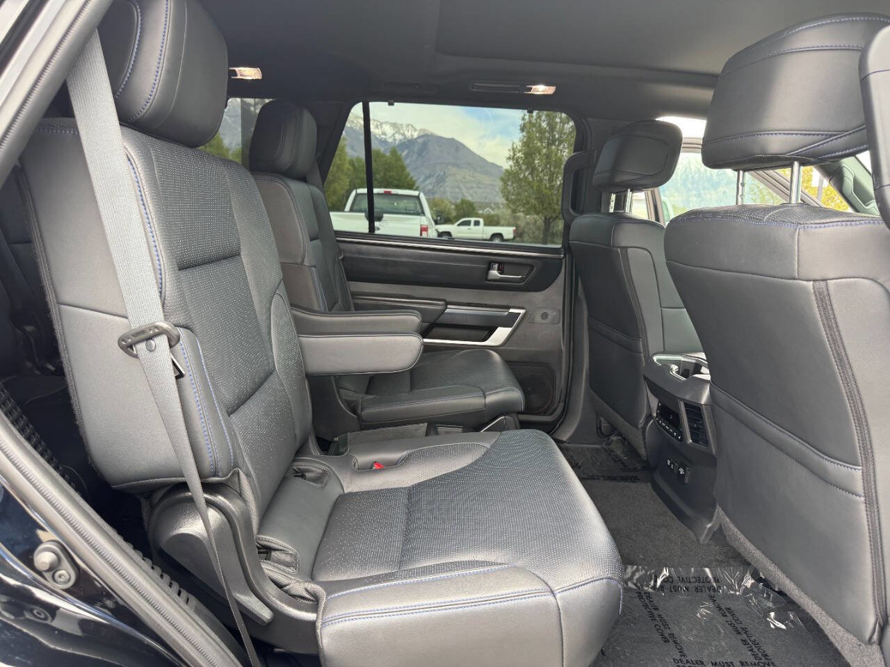 Used 2024 Toyota Sequoia Platinum AWD/4WD image 27