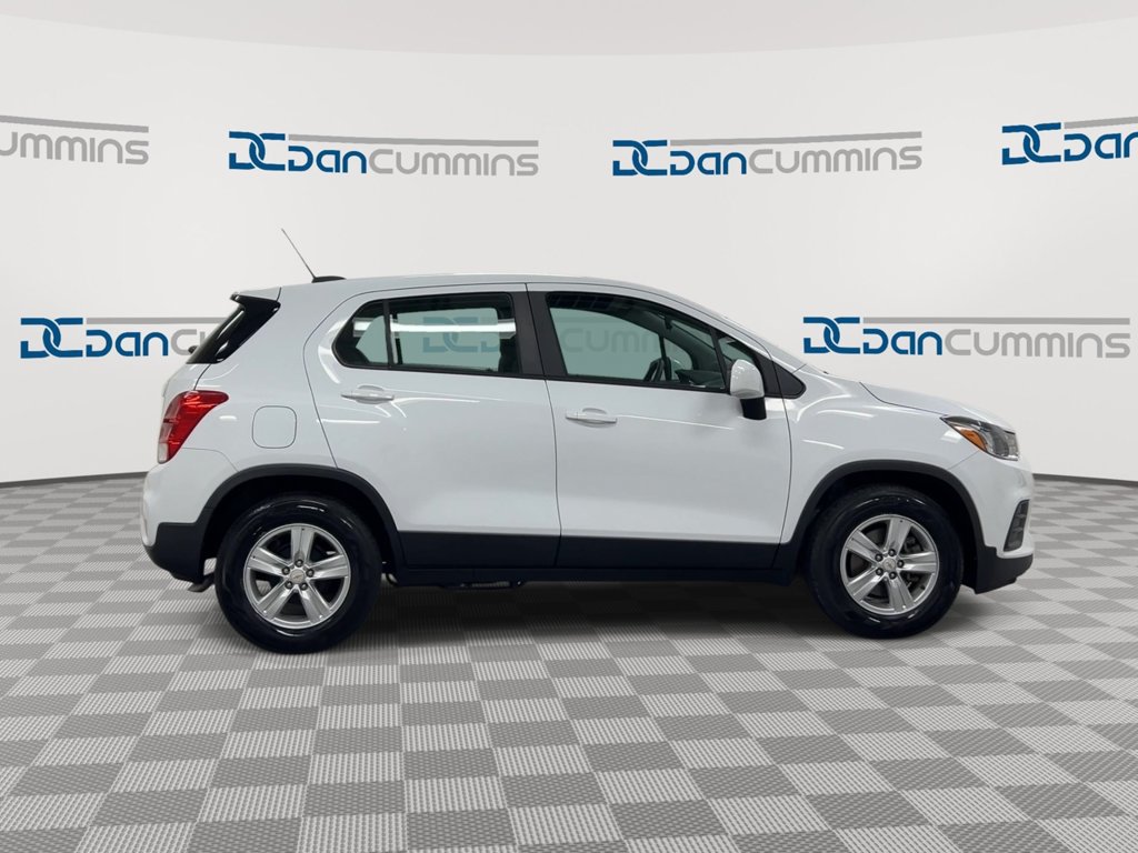 Used 2020 Chevrolet Trax LS FWD image 9