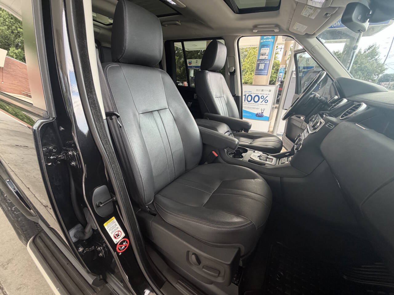 Used 2015 Land Rover LR4 HSE AWD/4WD image 7