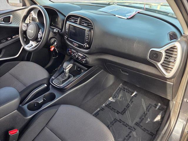 Used 2024 Kia Soul LX w/ Option Group 015 image 21