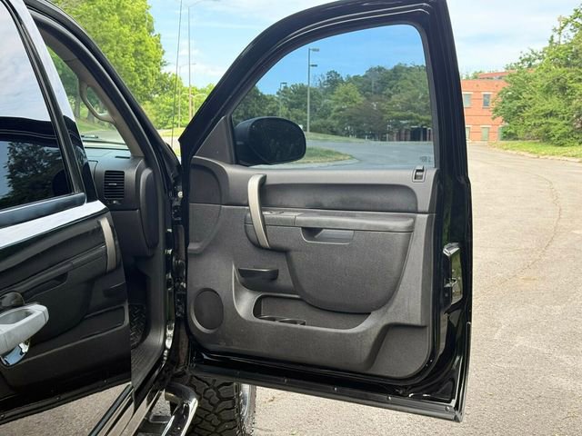 Used 2011 Chevrolet Silverado 1500 LT w/ All-Star Edition AWD/4WD image 26