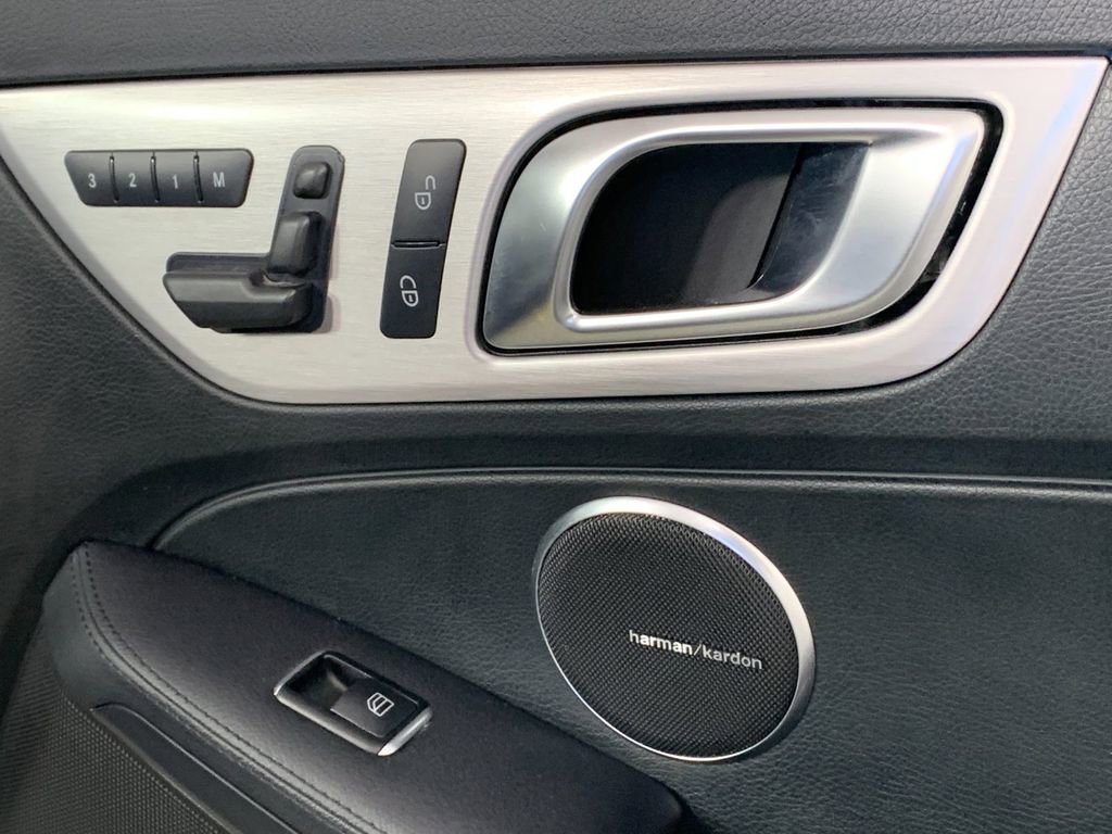 Used 2013 Mercedes-Benz SLK 250 image 31