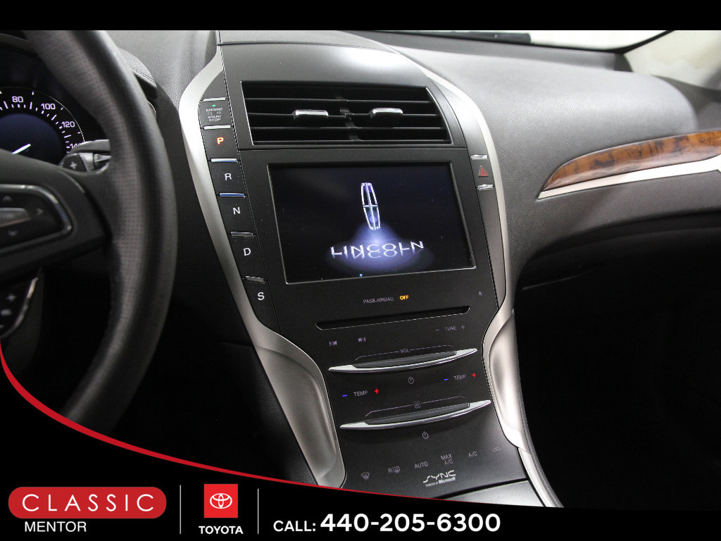 Used 2014 Lincoln MKZ image 10