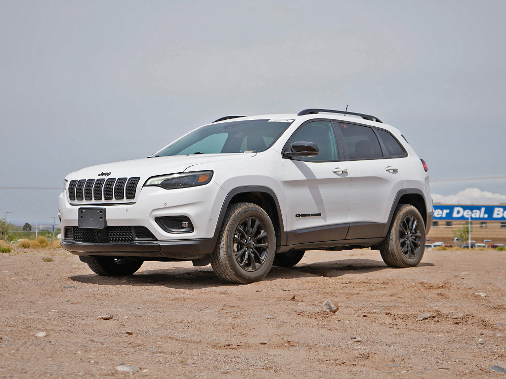 Used 2023 Jeep Cherokee Altitude Lux image 1