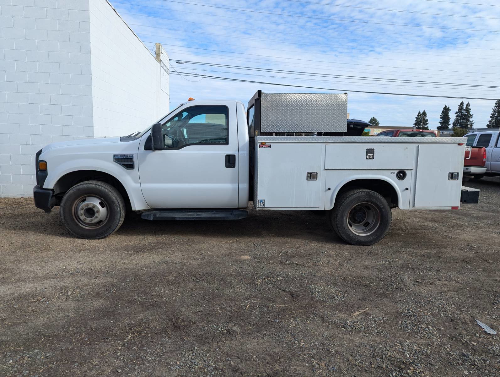 Used 2008 Ford F350 XL image 2