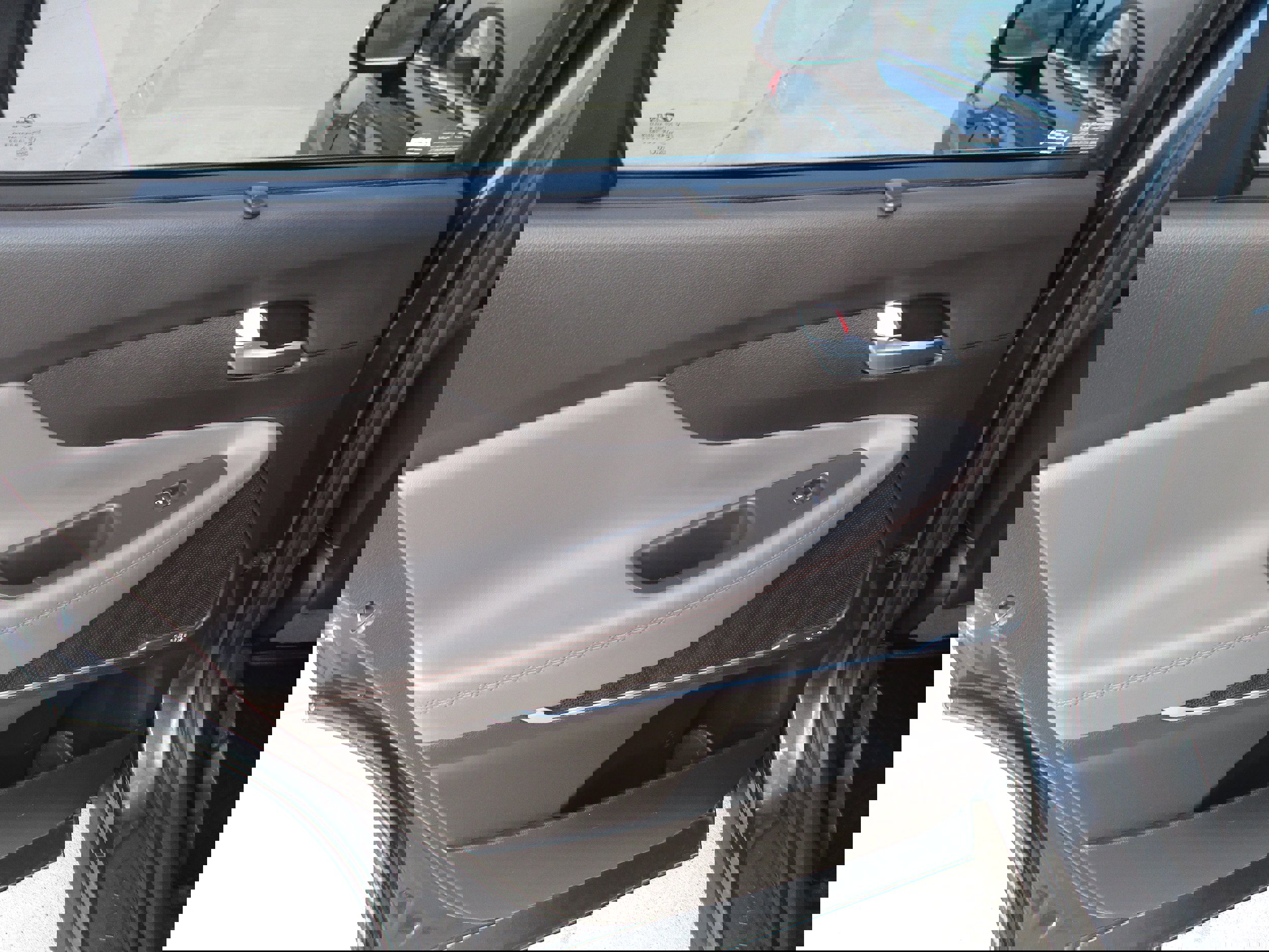 Used 2020 Hyundai Santa Fe SEL w/ Convenience + Premium Package image 7