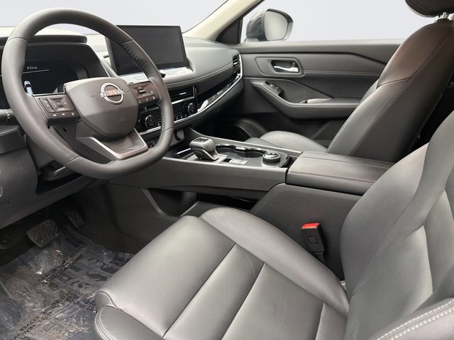 Used 2025 Nissan Rogue SL image 10