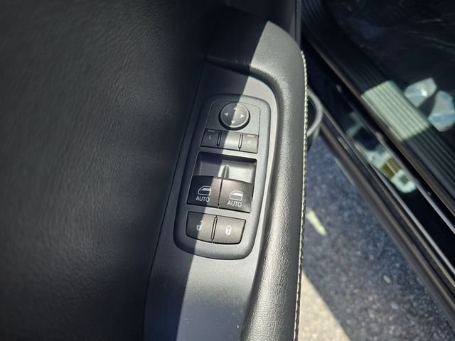 Used 2017 Dodge Challenger SRT Hellcat RWD image 13