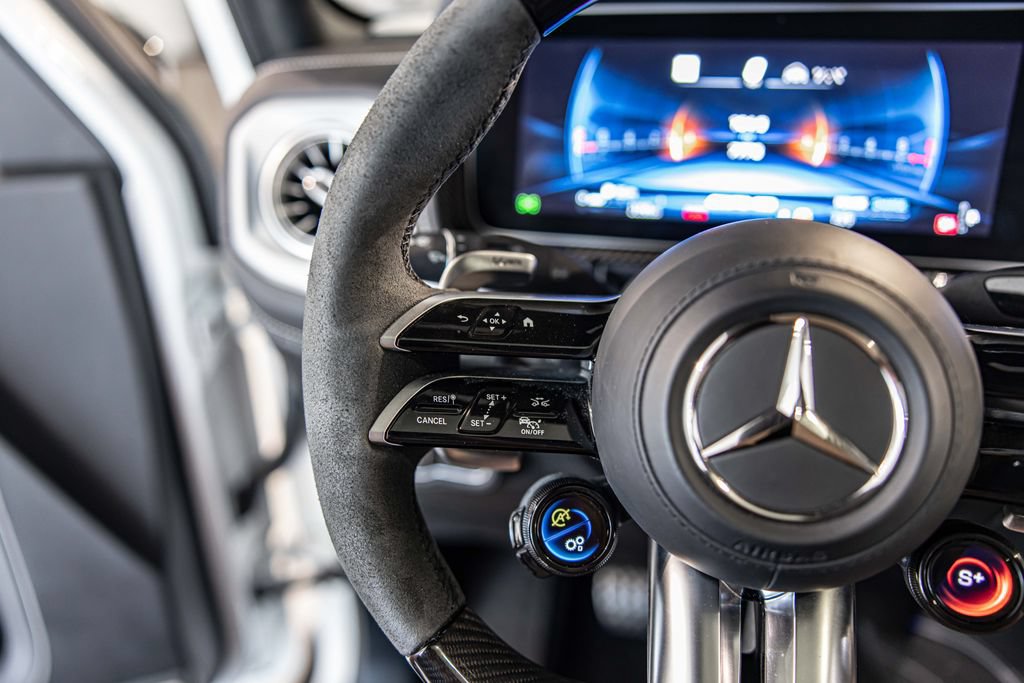 Used 2025 Mercedes-Benz G 63 AMG 4MATIC image 25