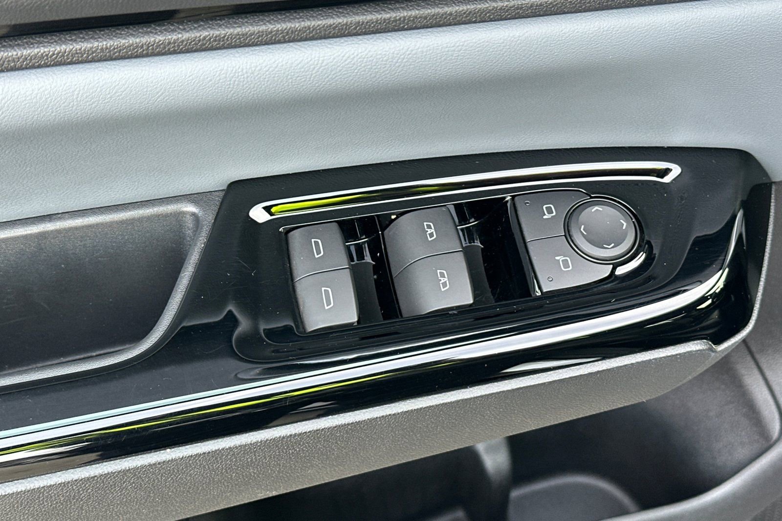 Used 2024 Honda Prologue Touring image 11