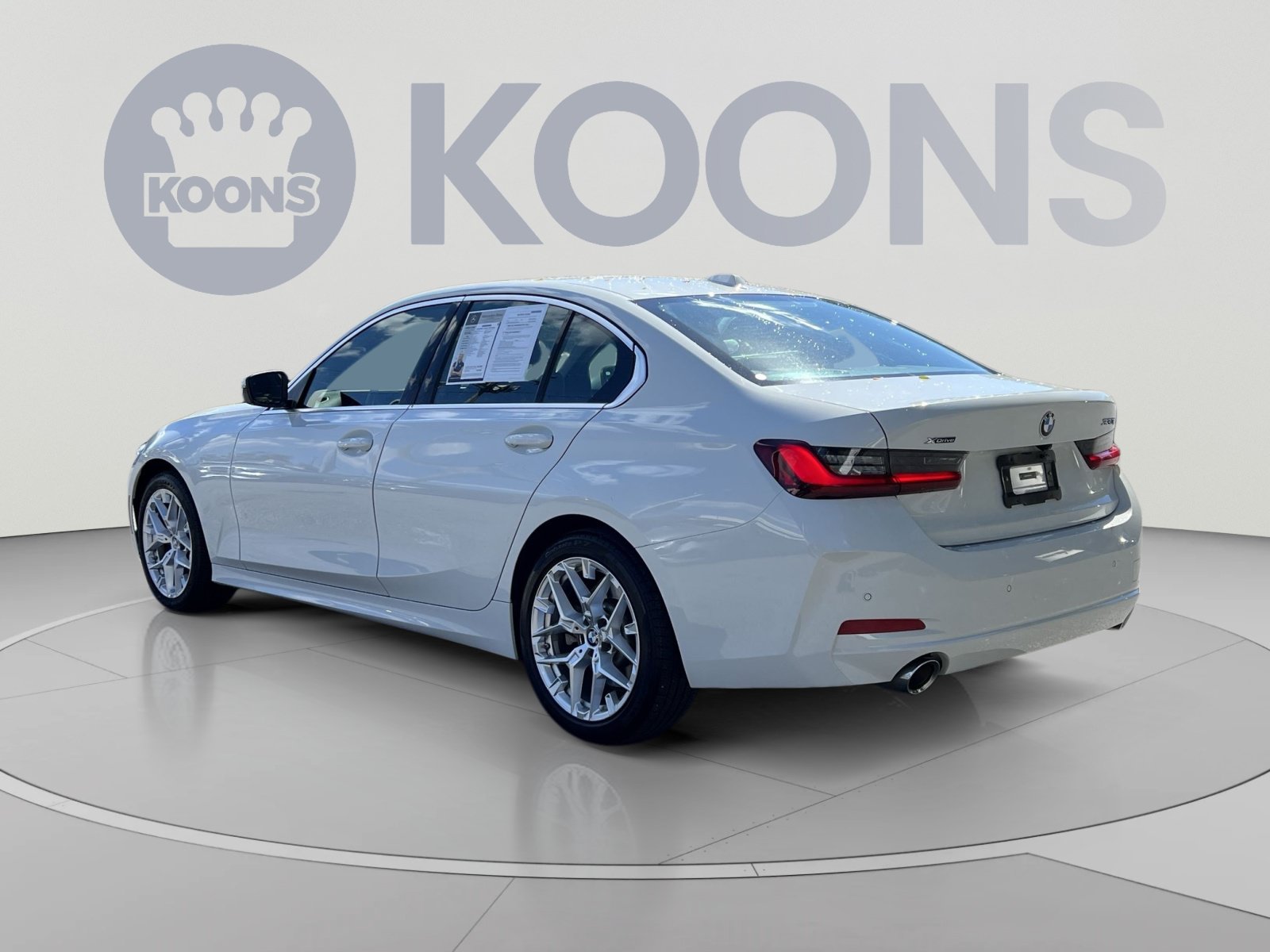 Used 2025 BMW 330i xDrive Sedan AWD/4WD image 8