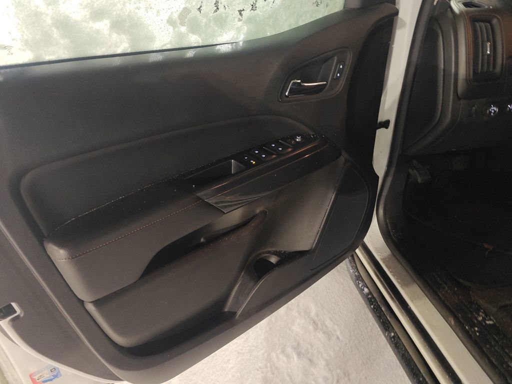 Used 2021 GMC Canyon AT4 image 7