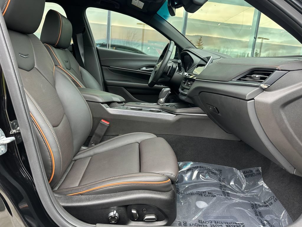 Used 2025 Cadillac CT4 Sport w/ Climate Package AWD/4WD image 10