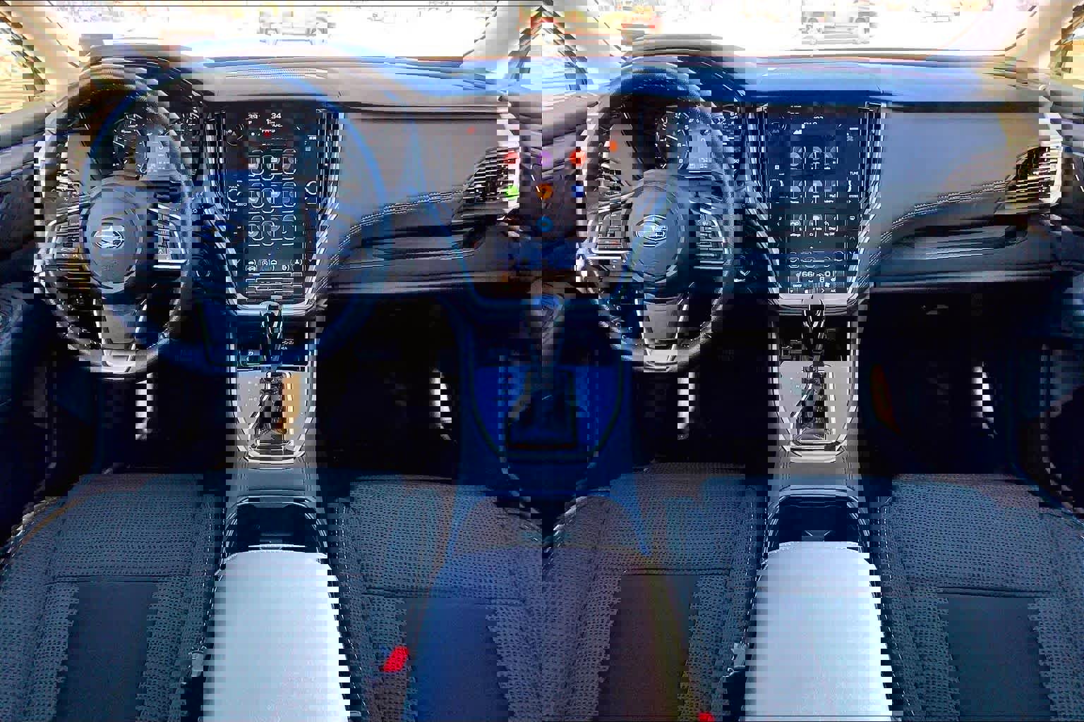 Used 2025 Subaru Outback Premium image 16