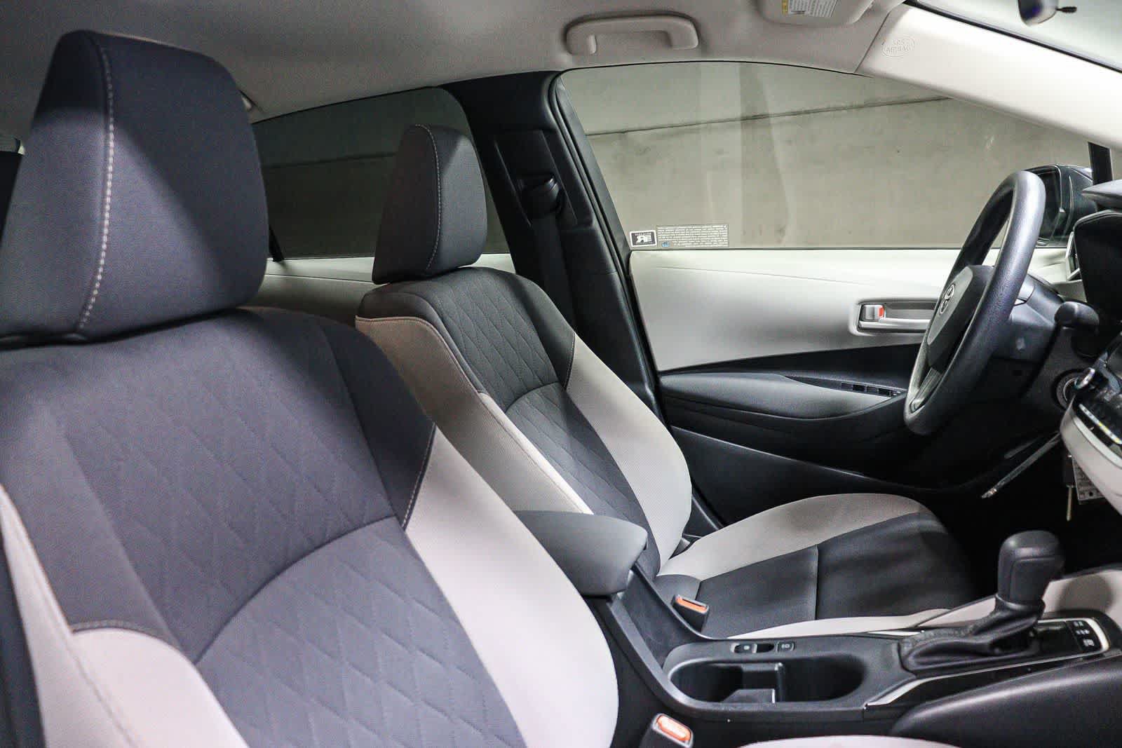 Certified 2025 Toyota Corolla LE FWD image 18