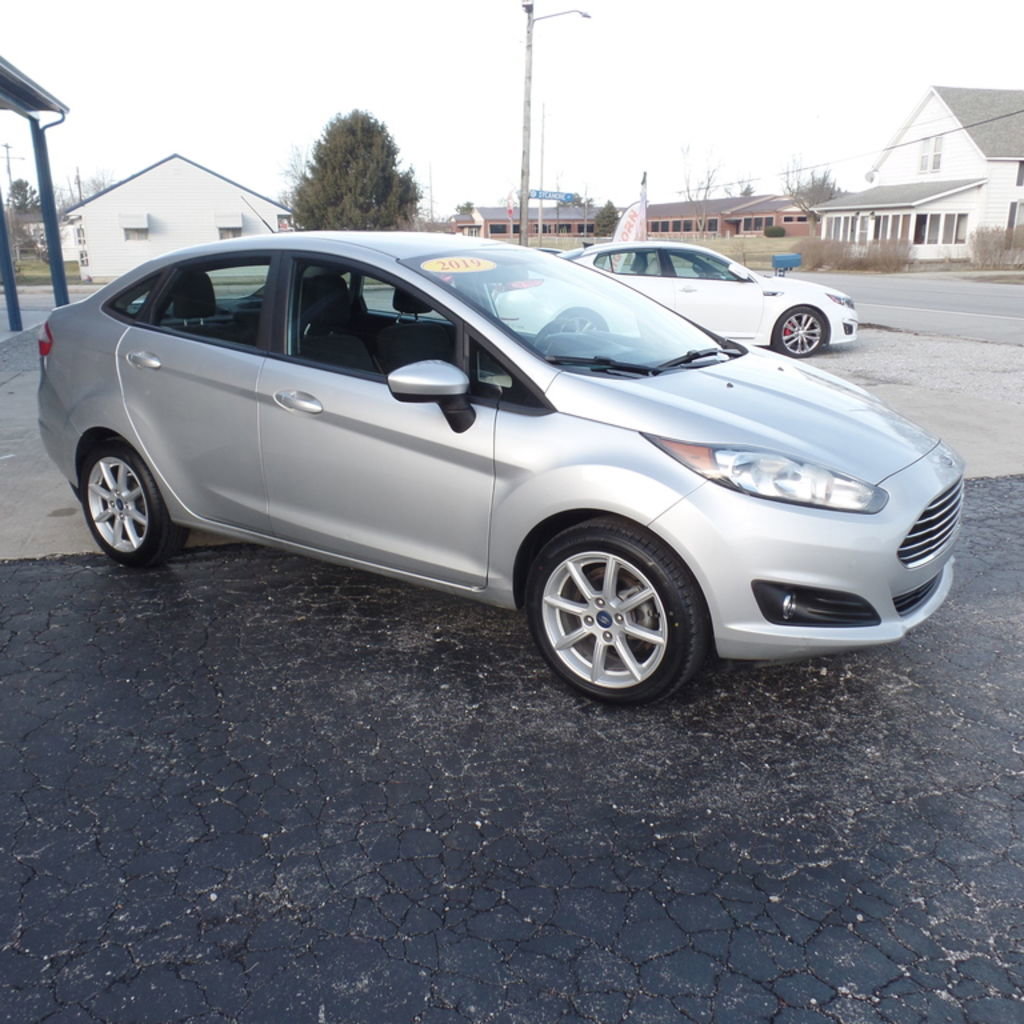 Used 2019 Ford Fiesta SE w/ Equipment Group 201A image 5