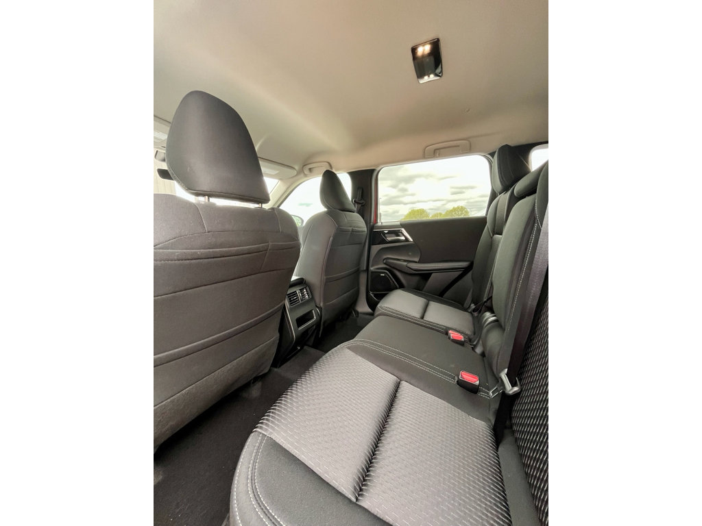 New 2026 Mitsubishi Outlander ES AWD/4WD image 10