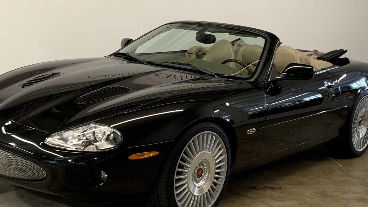 Used 2000 Jaguar XK8 Convertible RWD image 3