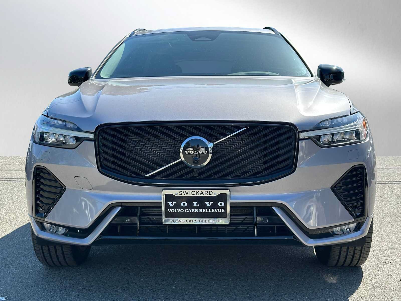 Used 2026 Volvo XC60 B5 Plus w/ Climate Package AWD/4WD image 8