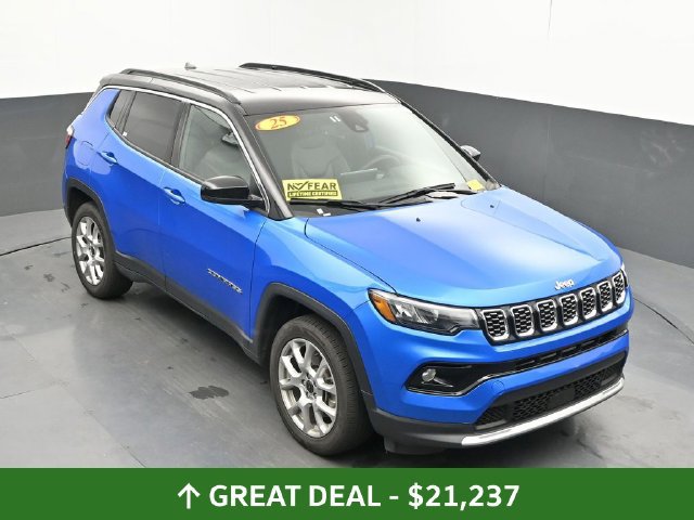 Used 2025 Jeep Compass Limited AWD/4WD image 41