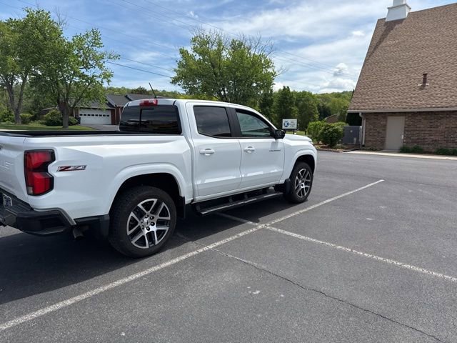 Used 2023 Chevrolet Colorado Z71 w/ Z71 Convenience Package 2 image 9