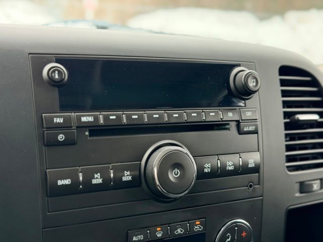 Used 2013 GMC Sierra 1500 SLE w/ Power Tech Package image 11