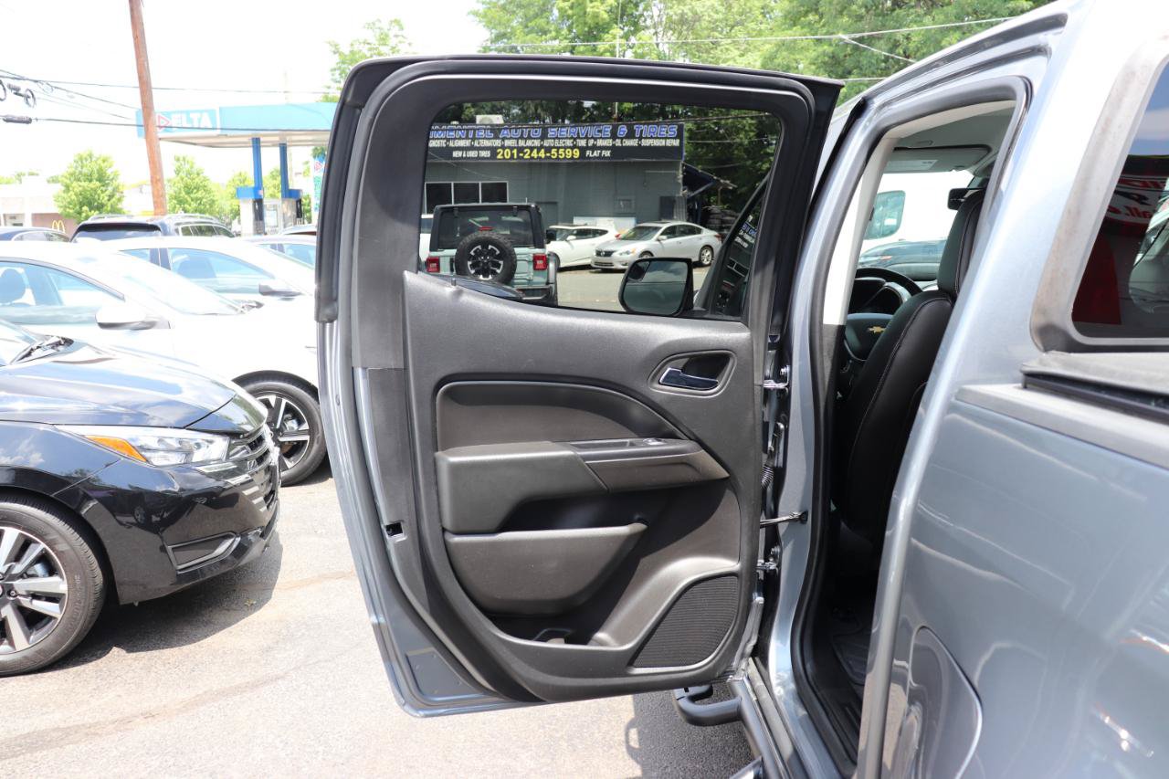 Used 2022 Chevrolet Colorado LT w/ LPO, Tonneau and Step Package AWD/4WD image 25