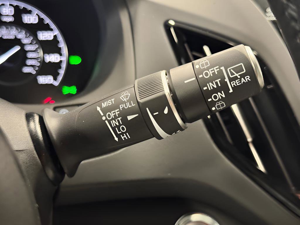 Used 2025 Acura RDX SH-AWD image 23