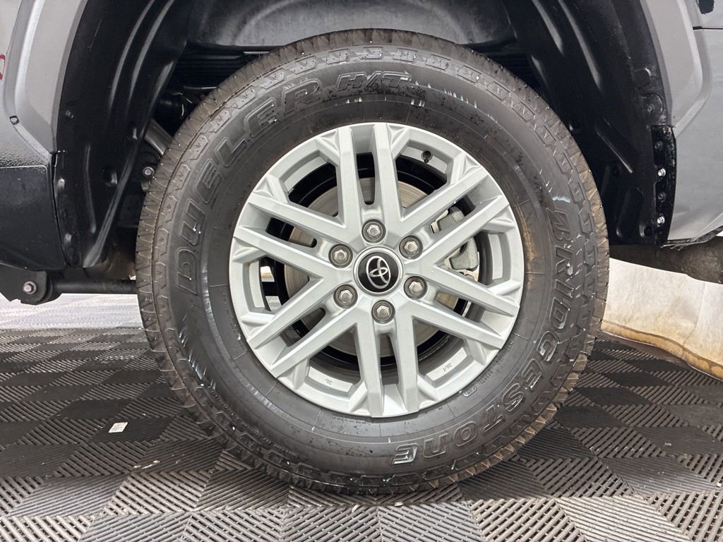 Used 2024 Toyota Tundra SR5 AWD/4WD image 31