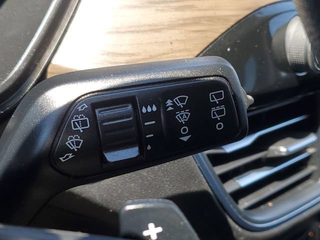 Used 2020 Ford Escape Titanium AWD/4WD image 13