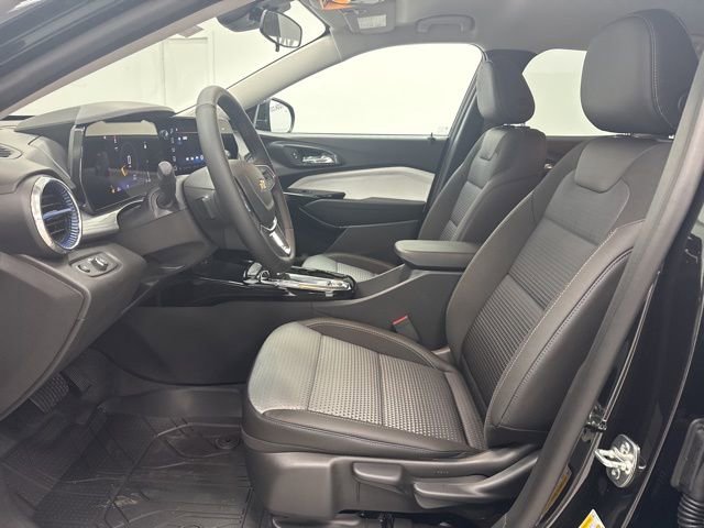 New 2026 Chevrolet Trax LT w/ Driver Confidence Package image 20